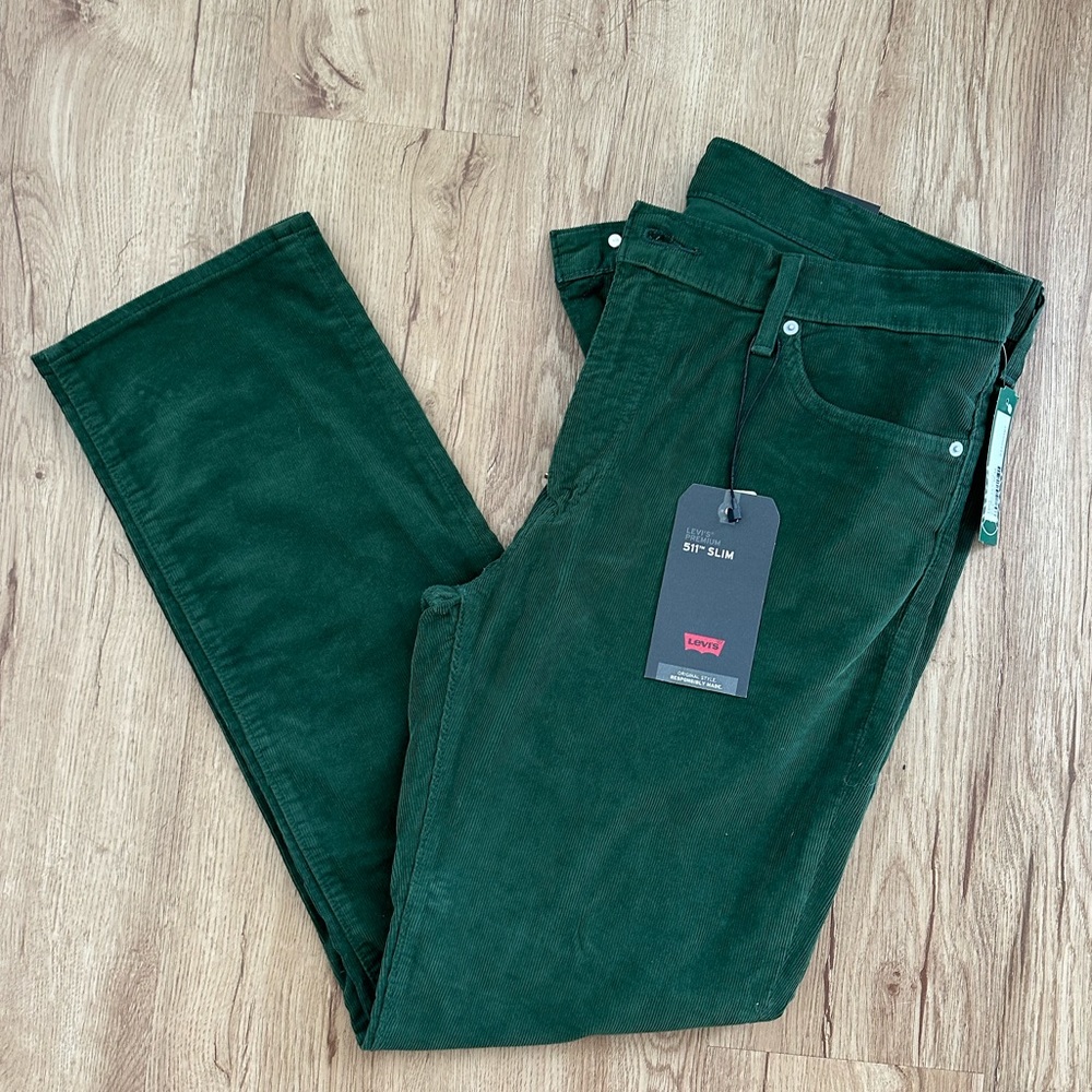 Men’s green Levi 511 slim corduroy pants